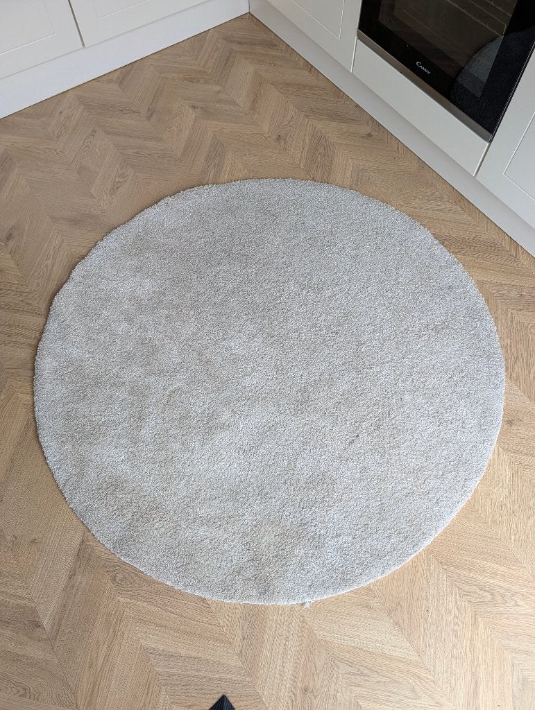 2x rond vloerkleed 130cm - beige en grijs, Ophalen, Rond, Zo goed als nieuw, Grijs