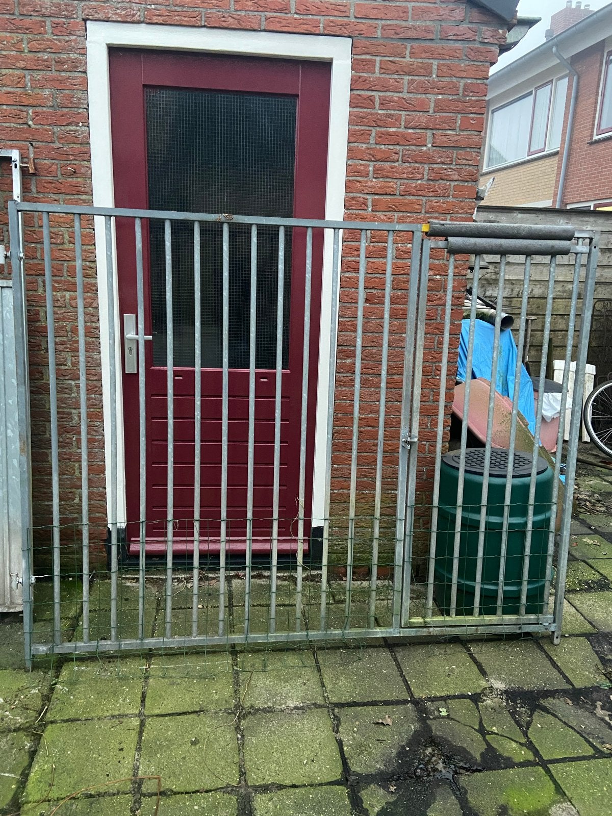 Metalen hekwerk en poorten met deur of damwand kennelpanelen, Ophalen of Verzenden, Gebruikt, IJzer, Overige typen