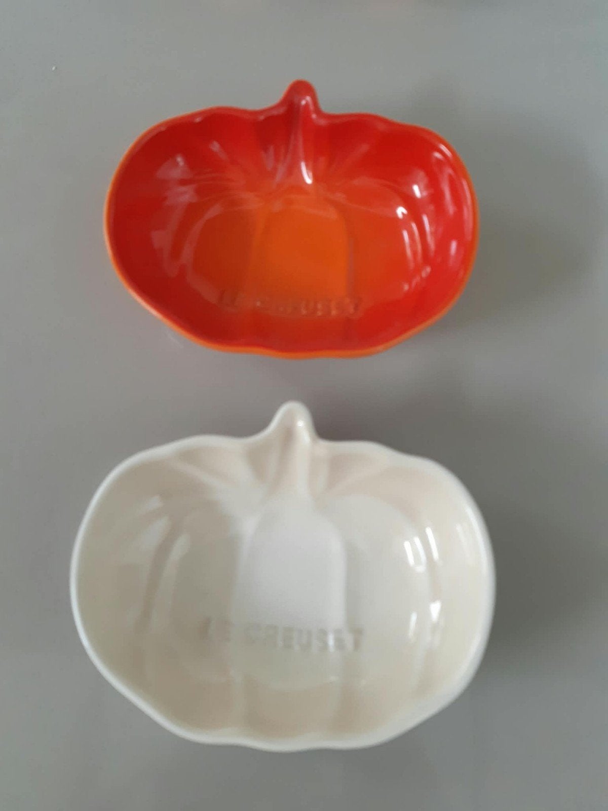 2 Le Creuset Pompoen Schaaltjes Nieuw, Ophalen of Verzenden, Nieuw, Overige stijlen, Schaal of Schalen