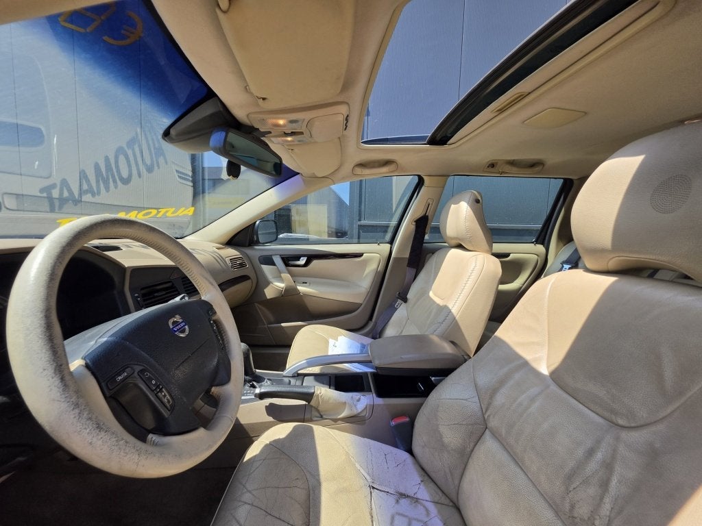 Volvo XC70 2.5 T Geartronic Comf. Line AWD Schuif/Leer/Ecc, Auto's, Volvo, Automaat, XC70, 1669 kg, Euro 4