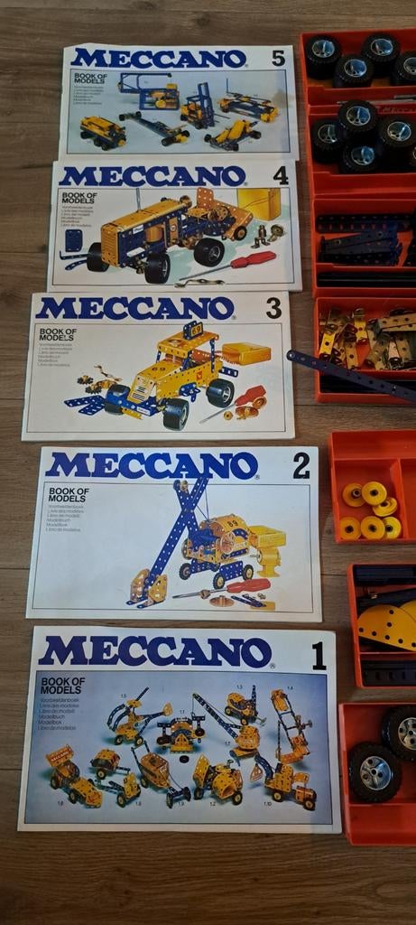 Grote Meccano set met boekjes 1 t/m 5 en veel onderdelen, Overige merken, Gebruikt, Auto, Groter dan 1:32