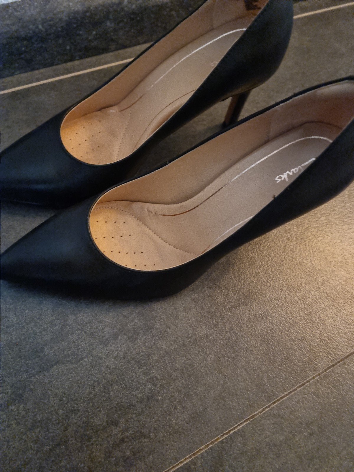 Clarks pumps, Kleding | Dames, Ophalen, Zo goed als nieuw, Zwart
