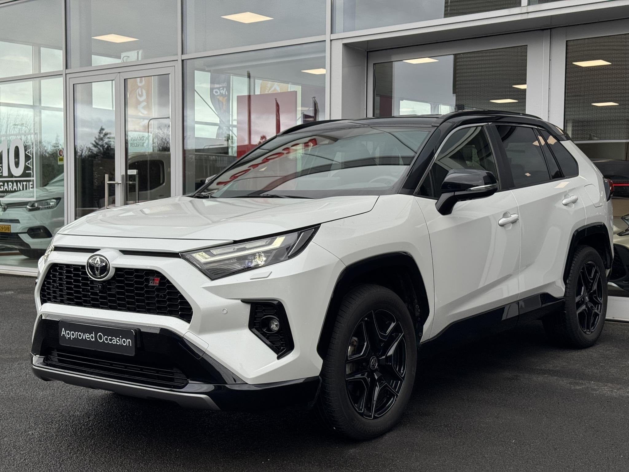Toyota RAV4 2.5 Hybrid AWD GR SPORT / Blind spot / 360° cam, Dealer onderhouden, Gebruikt, 4 cilinders, 2487 cc