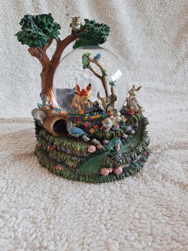 Disney Bambi Sneeuwbol met Muziekdoosje, Ophalen