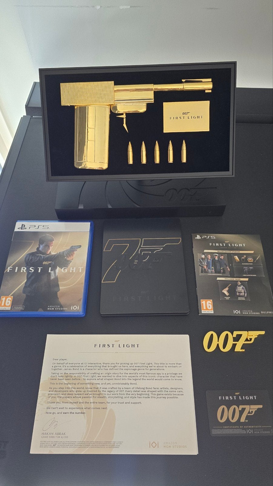 007 First Light - Legacy Edition - PS5, Ophalen of Verzenden, Zo goed als nieuw