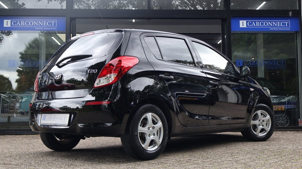 Hyundai I20 1.2i i-Deal 86PK|Airco|LMV|AUX|Nette auto, Voorwielaandrijving, Gebruikt, Zwart, Zwart