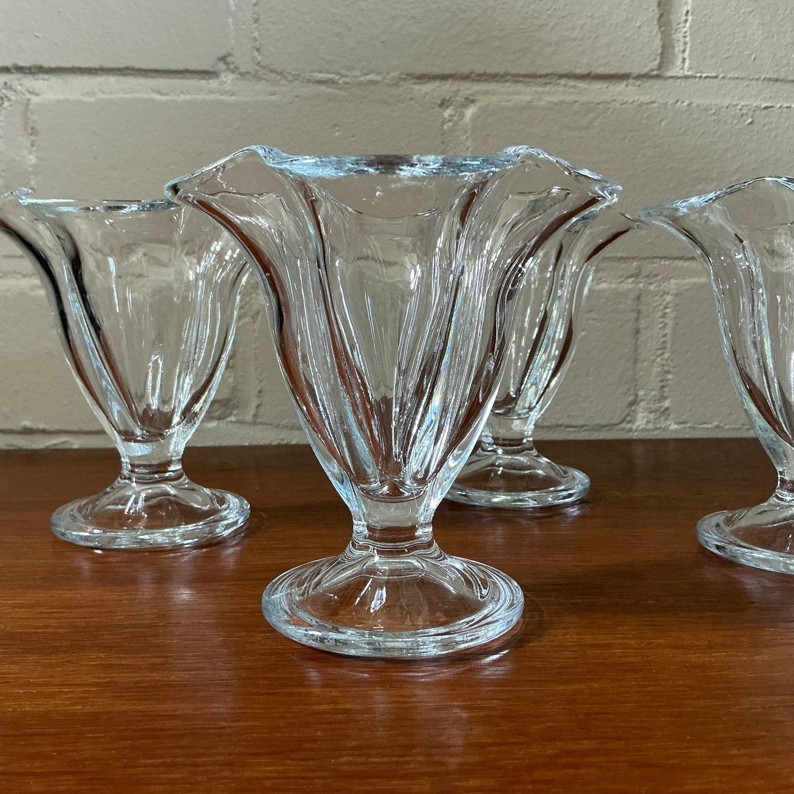 Vintage glazen ijscoupes , ijsbekers, ijsbakjes, ijsglazen., Glas of Glazen, Ophalen of Verzenden, Overige stijlen, Glas