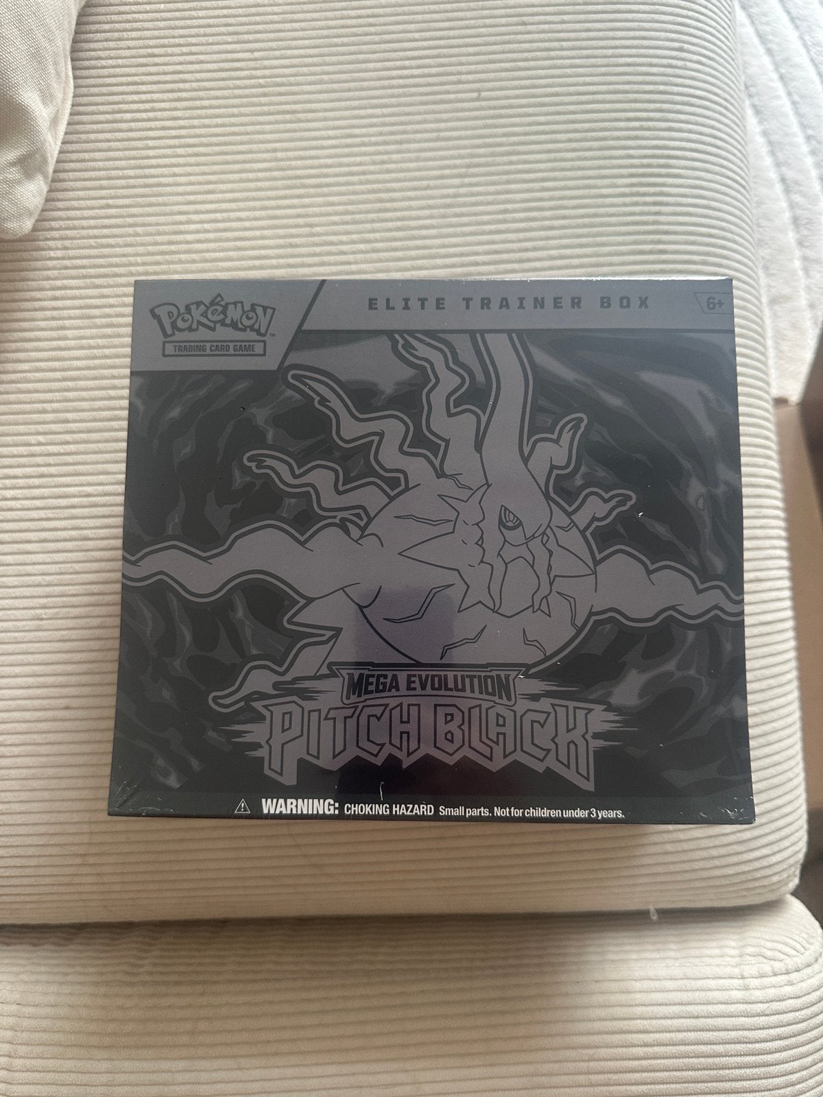 Pitch Black Elite Trainer Box pokemon sealed nieuw, Ophalen, Zo goed als nieuw, Boosterbox