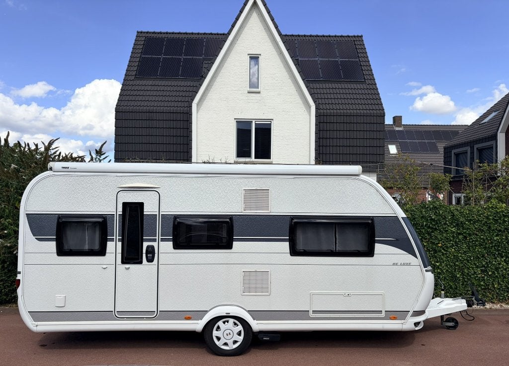 Hobby De Luxe 495 UL | Mover | Thule Luifel |1750kg | rolbed, Rondzit, Hobby, 2 aparte bedden, Particulier