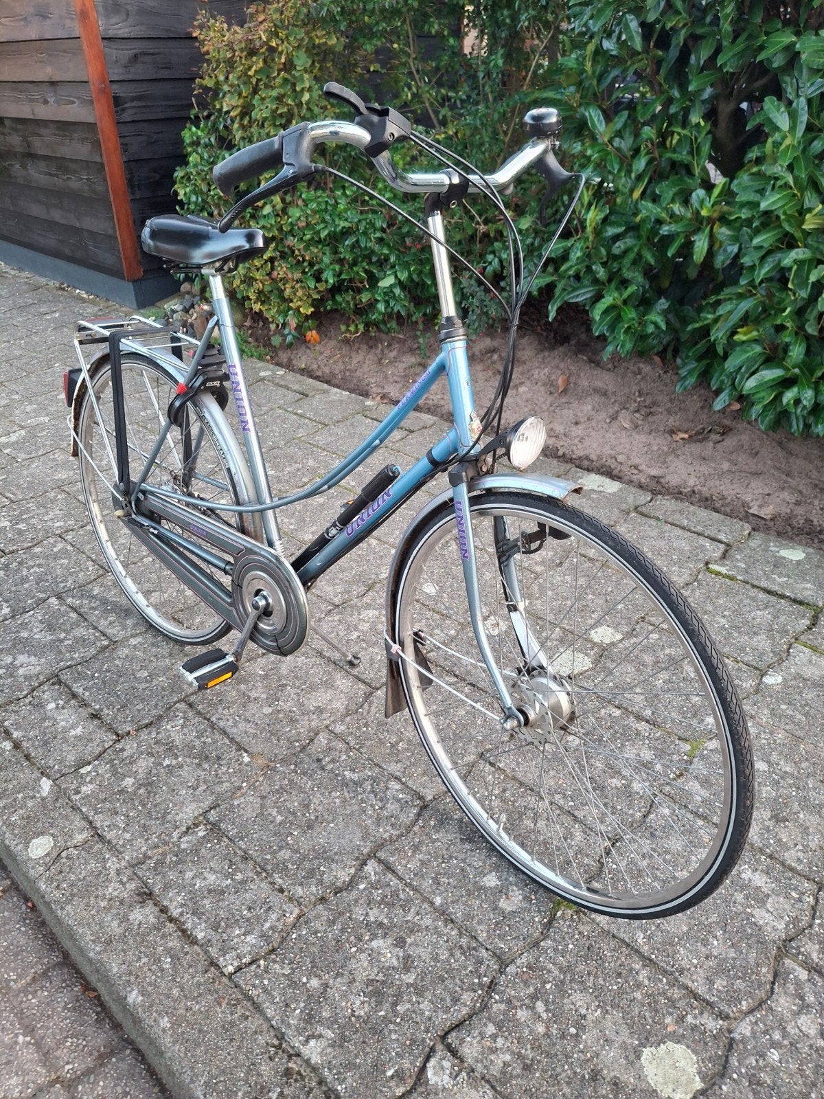 Damesfiets 28 inch met versnellingen, Gebruikt, (Extra) lage instap, 56 cm of meer, Trommelrem