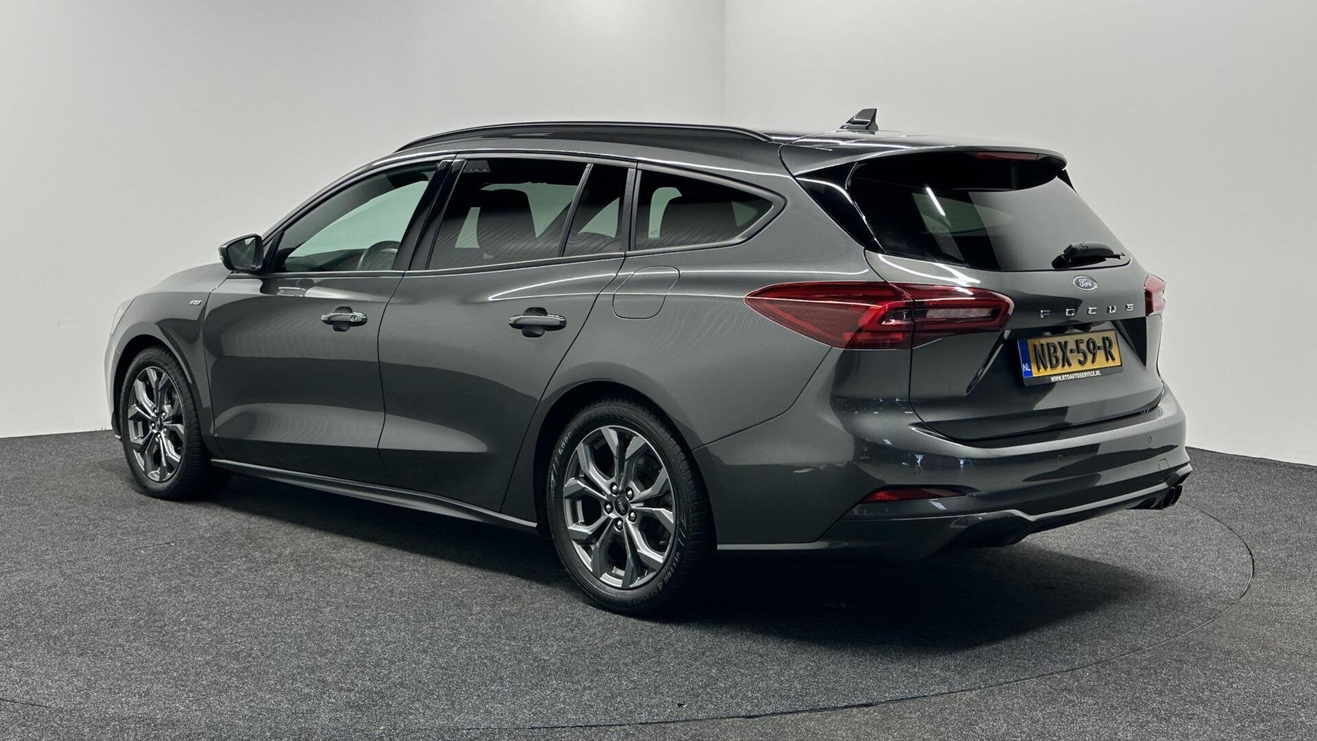 Ford Focus Wagon 1.0 EcoBoost Hybrid ST Line X CAMERA CARPLA, Auto's, Stof, Gebruikt, Euro 6, Met garantie (alle)