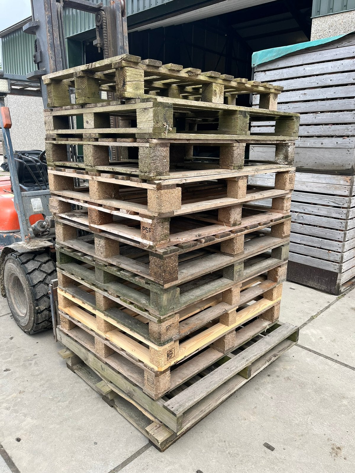 Partij pallets, Ophalen, Zo goed als nieuw, 50 mm of meer, Pallet