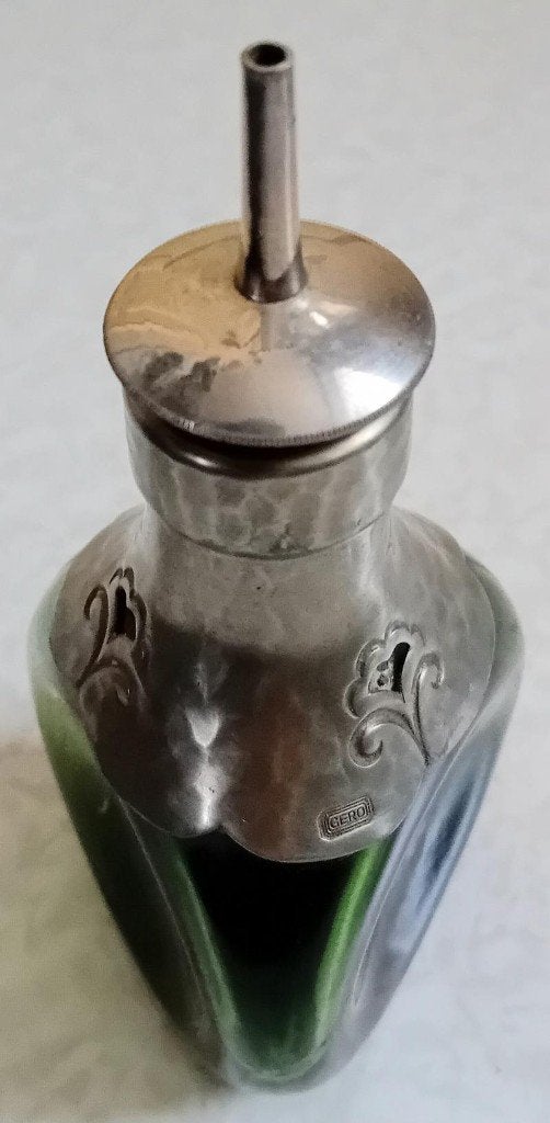 Art-Deco groen glazen elixerflesje/karafje gemerkt met Gero, Antiek en Kunst, Ophalen of Verzenden