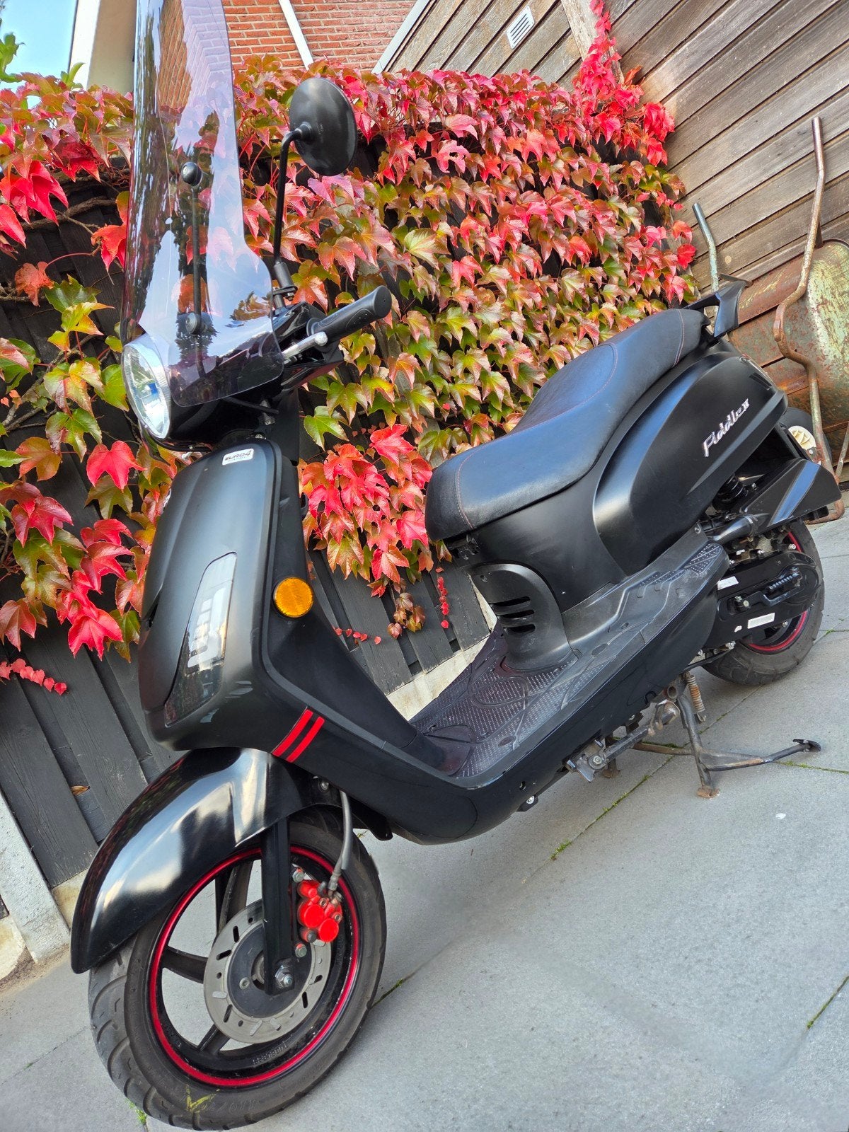 Sym Fiddle II (2021) snorscooter in uitstekende staat!, Ophalen, Zo goed als nieuw, Benzine