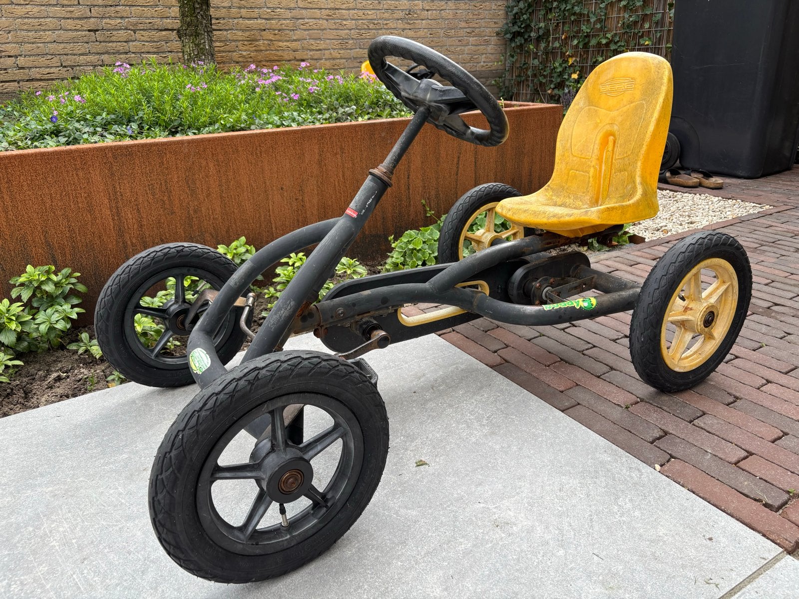 Berg Buddy skelter - Zwart met gele accenten, Ophalen, Gebruikt, Berg