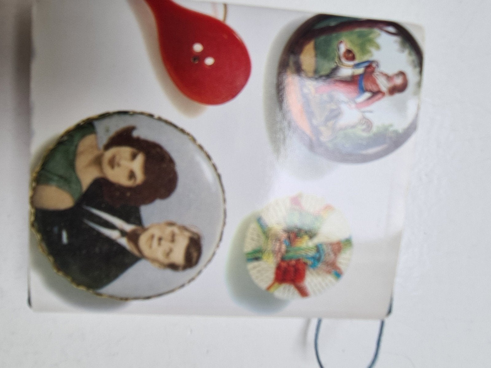 Miniatuur boekje over knopen - Buttons, Ophalen of Verzenden, Zo goed als nieuw, Onbekend, Wereld overig
