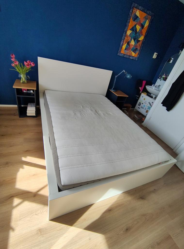 Ikea MALM tweepersoonsbed 140x200 + nachtkastjes, Ophalen, Gebruikt, Wit, Tweepersoons