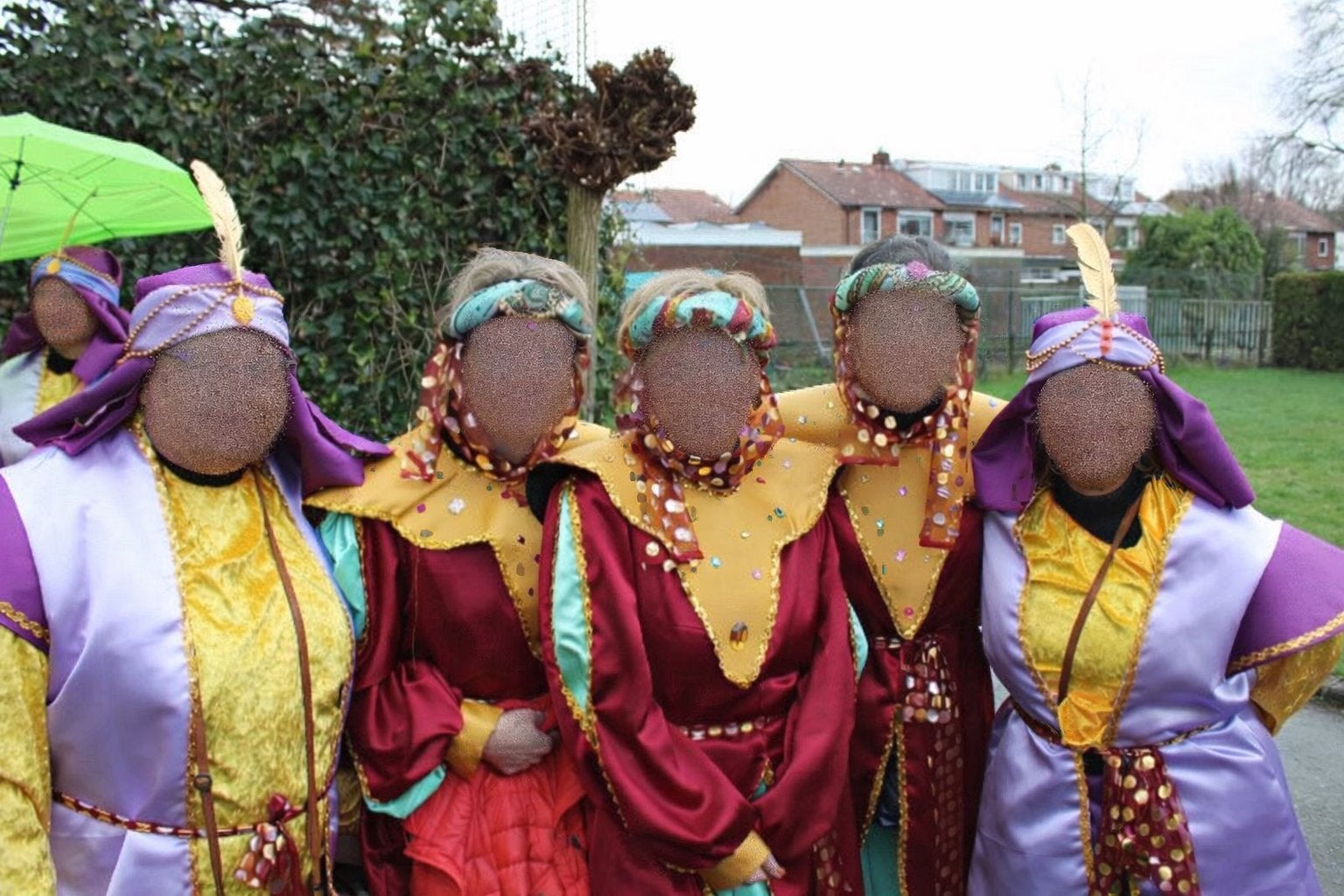Carnavalspakken grote loopgroep meerdere themas, Ophalen, Zo goed als nieuw, Maat 46/48 (XL) of groter, Carnaval
