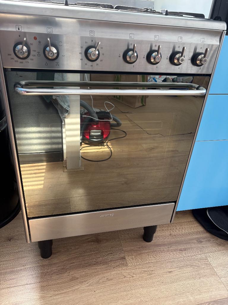 Fornuis Smeg, Ophalen, 50 tot 100 cm, Zo goed als nieuw, Minder dan 100 cm