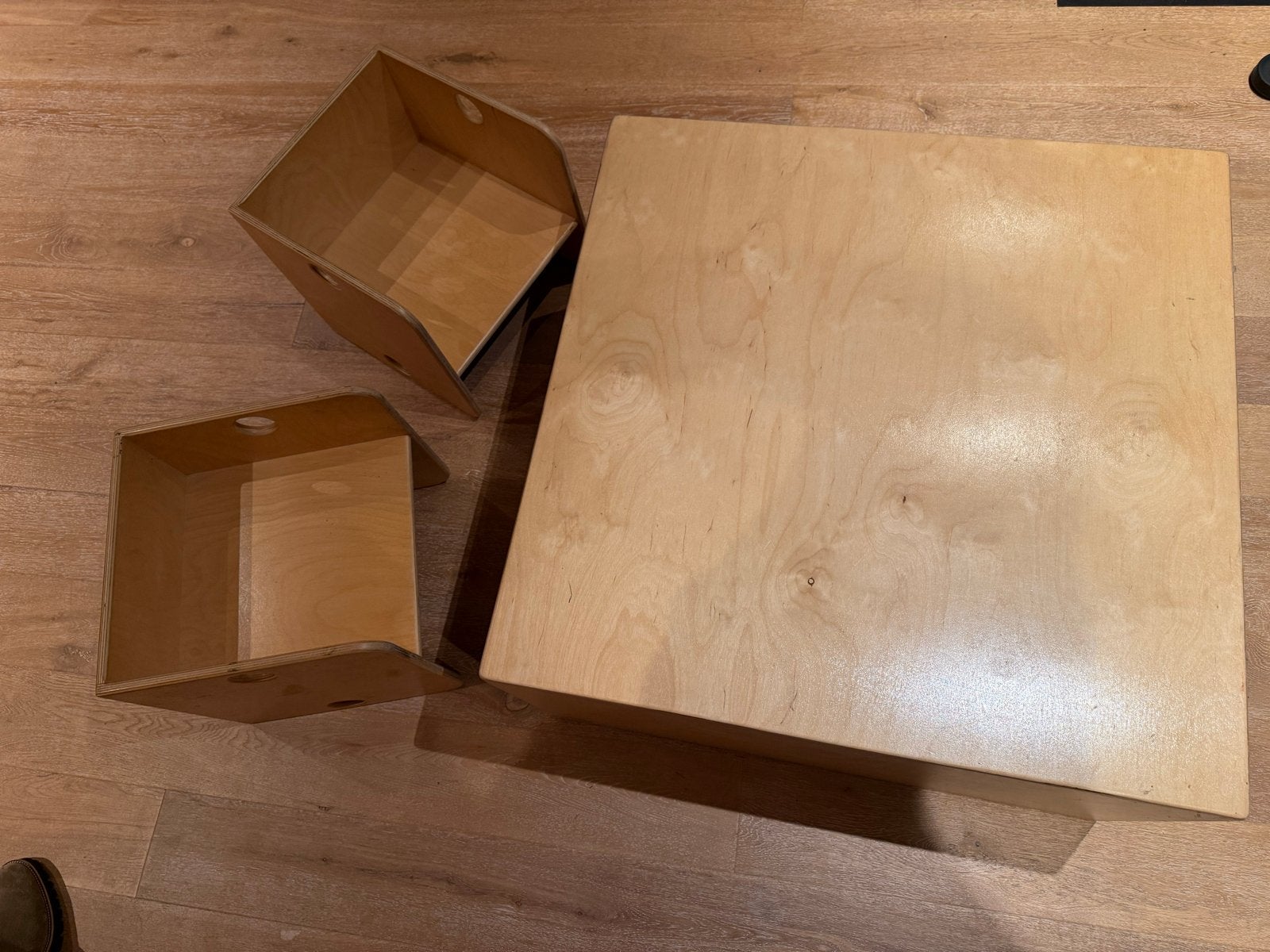 Kinder speeltafel/bureau met 2 stoeltjes, Ophalen, Gebruikt, Tafel(s) en Stoel(en)