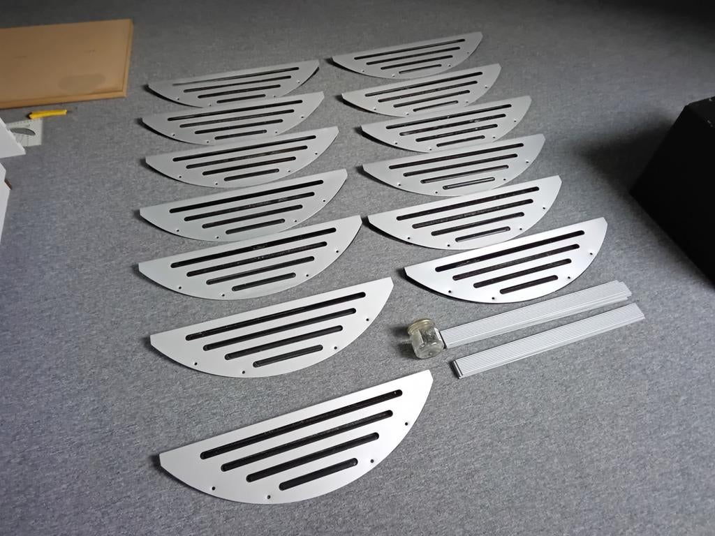 13xAluminium halvemaanvormige trap overzet trede met rubber, Ophalen, Zo goed als nieuw, Minder dan 10 m², Tapijt