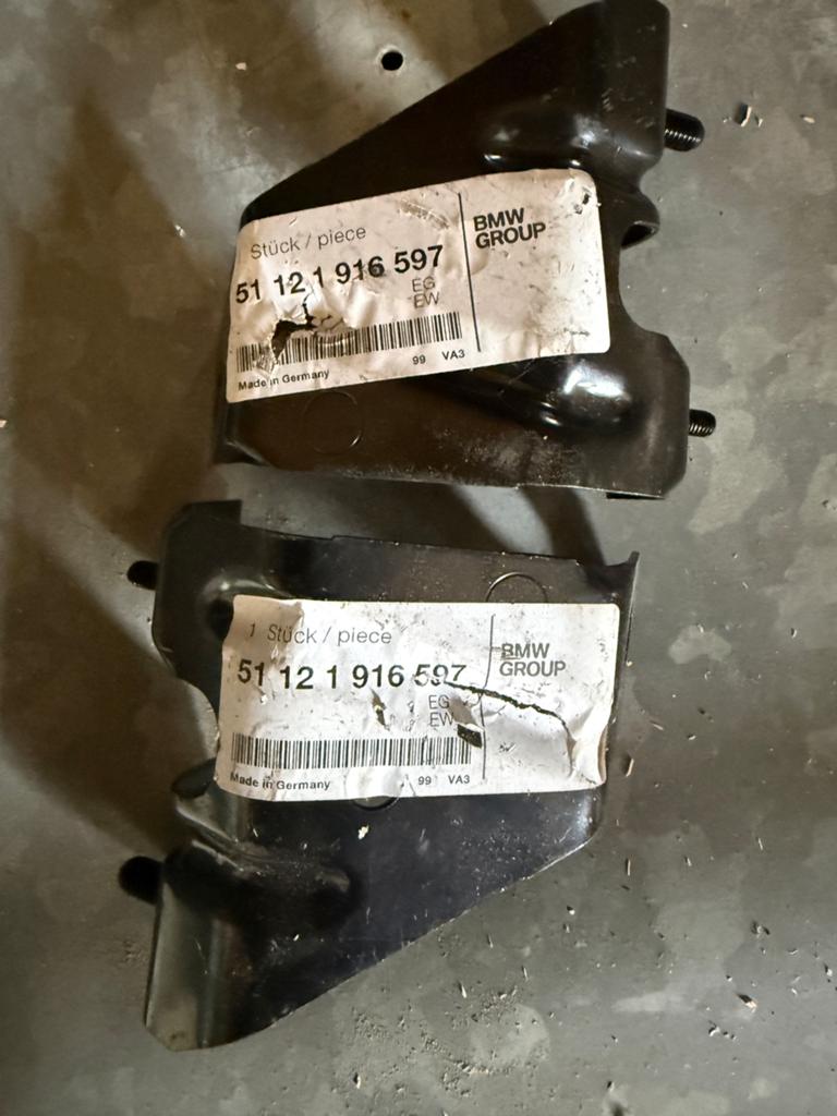 Nieuwe Orginele BMW bumpersteunen achter, Voor, Nieuw, Ophalen of Verzenden, Bumper
