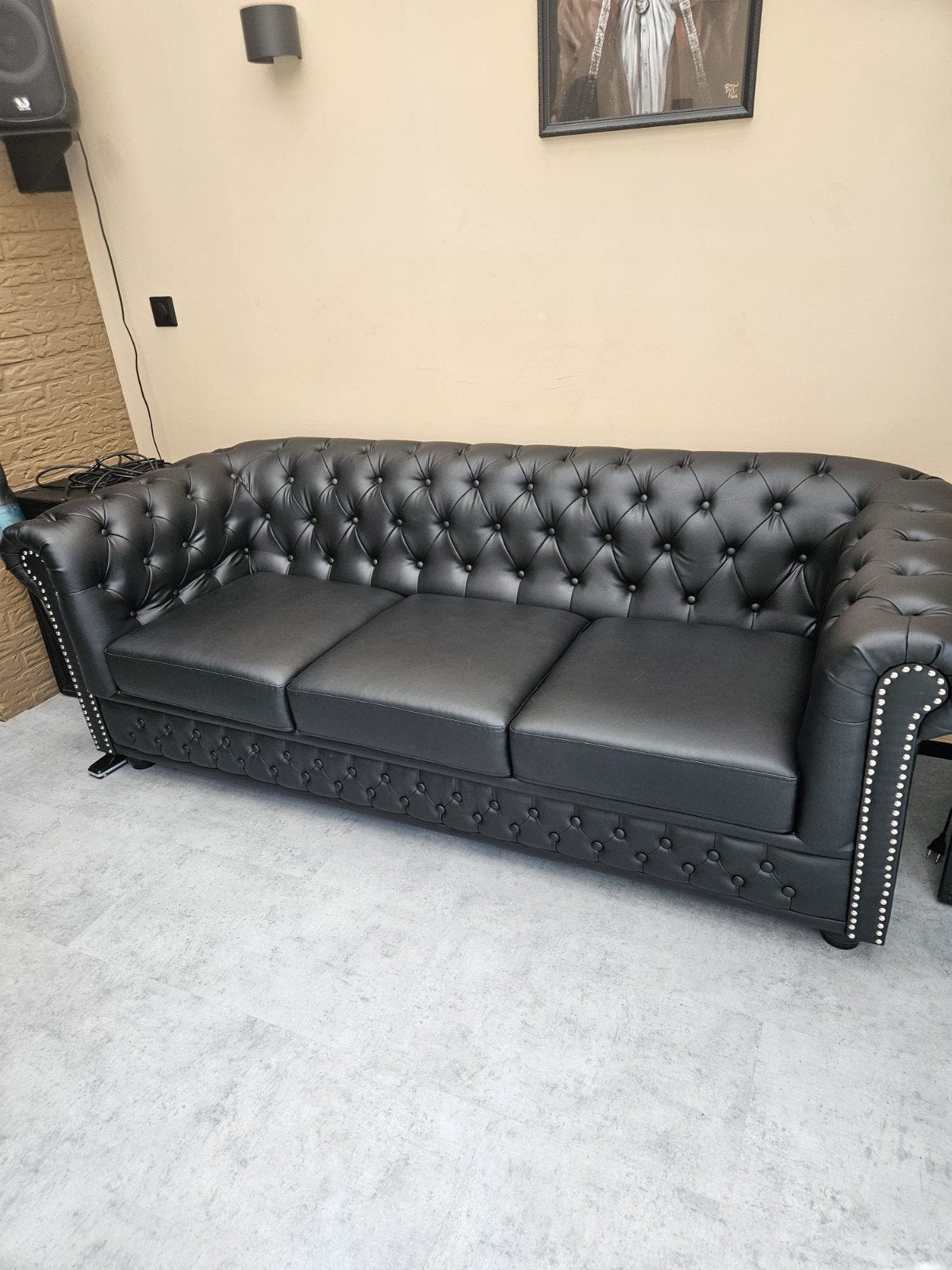 Luxe Zwarte Chesterfield Bank - Zo goed als nieuw, Huis en Inrichting, Ophalen, Chesterfield, Klassiek, Modern, Driepersoons, Zo goed als nieuw