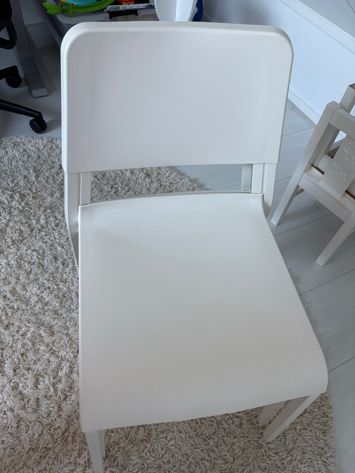 Ikea Vangsta / Teodores eettafel met 2 stoelen, Ophalen, Twee, Wit, Zo goed als nieuw