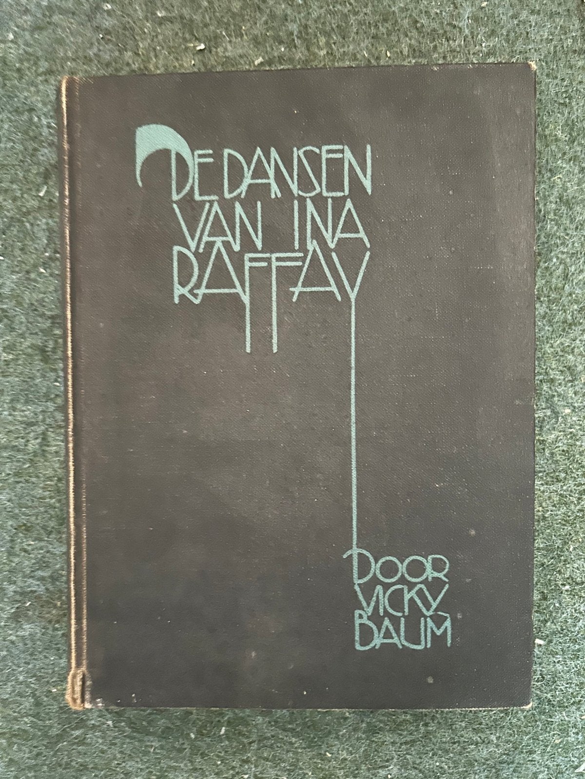De Dansen van Ina Raffay - Vicky Baum (1936), Ophalen of Verzenden, Gelezen, Europa overig