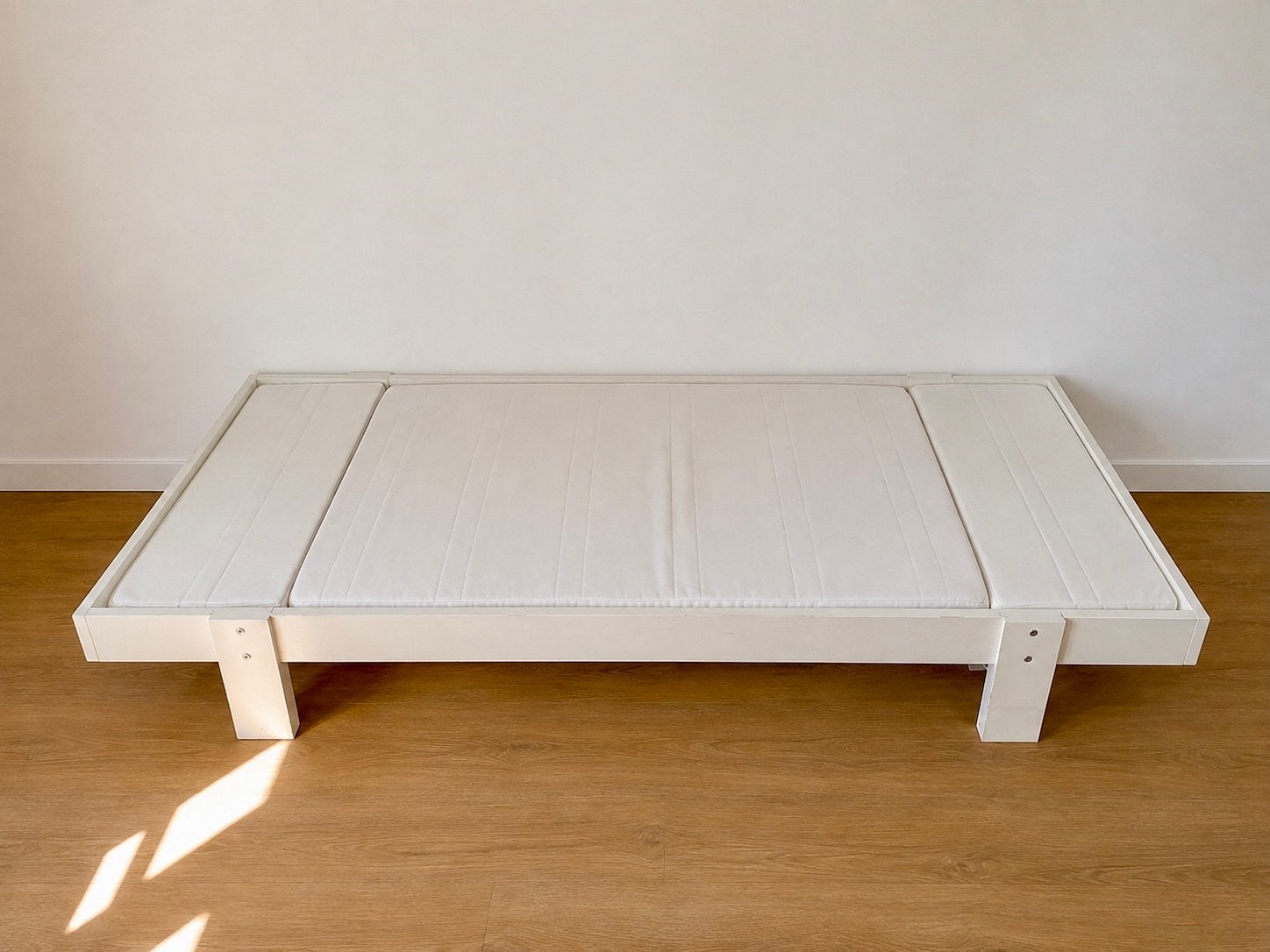 IKEA meegroeibed VİKARE wit - Inclusief matras, Gebruikt, 70 tot 85 cm, Minder dan 140 cm, Ophalen