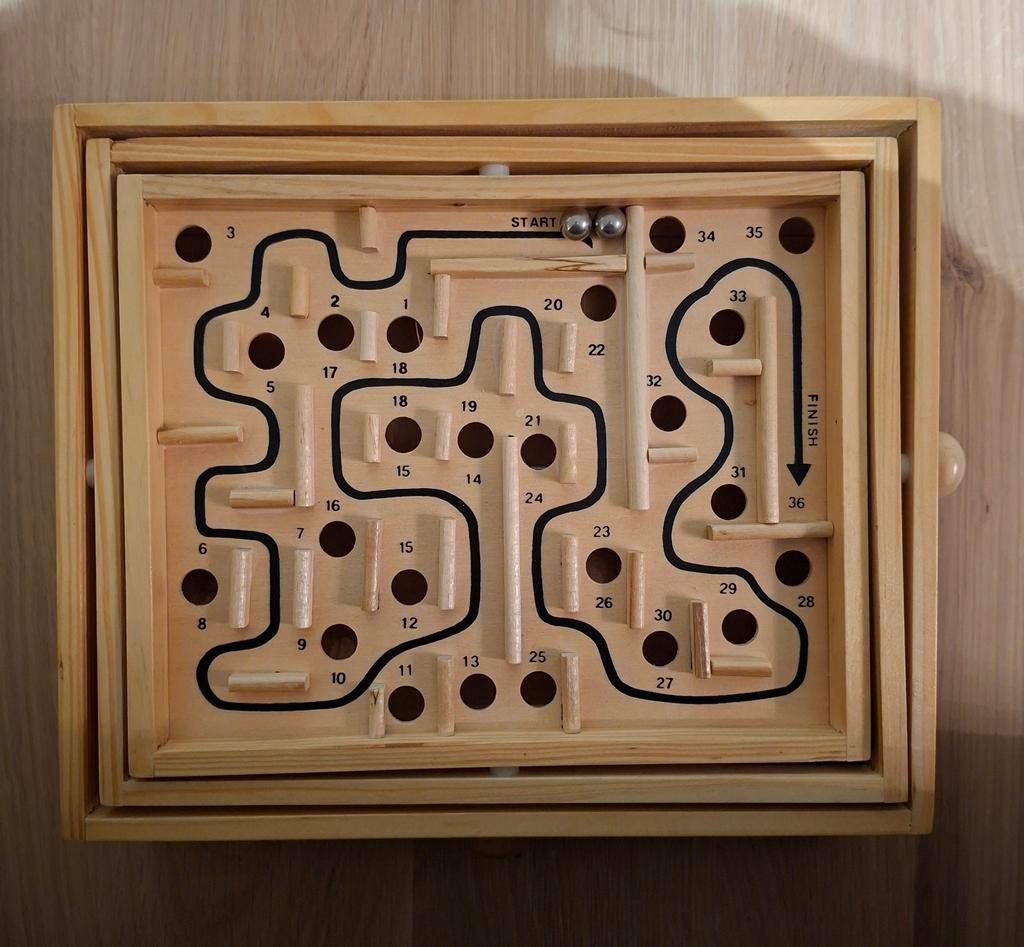 Labyrinth, Ophalen of Verzenden, Zo goed als nieuw