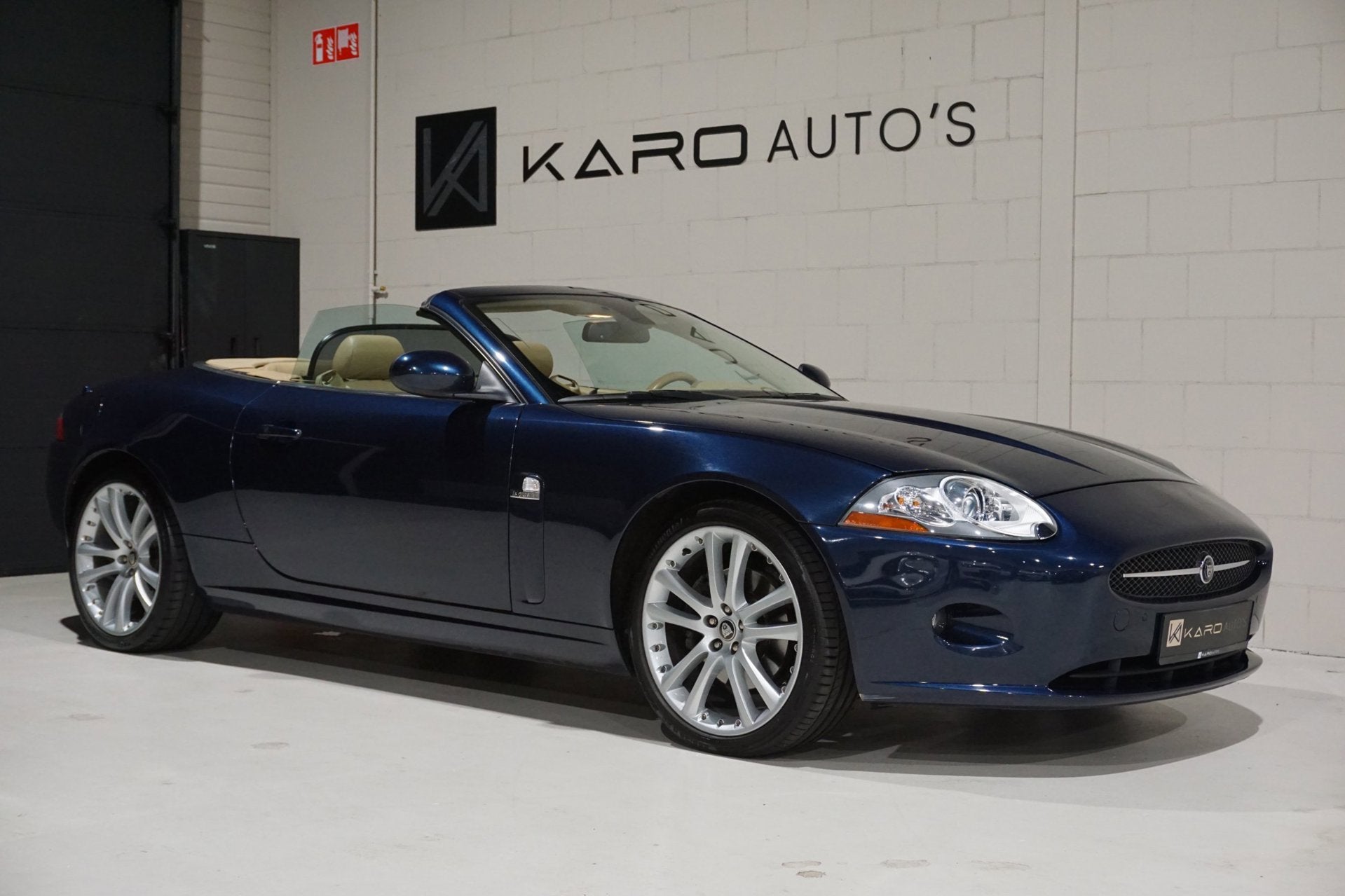 Jaguar XK 4.2 V8 Convertible Xenon Leer 20" Dealer oh 2e Eig, Auto's, Dealer onderhouden, Achterwielaandrijving, Gebruikt, Cabriolet