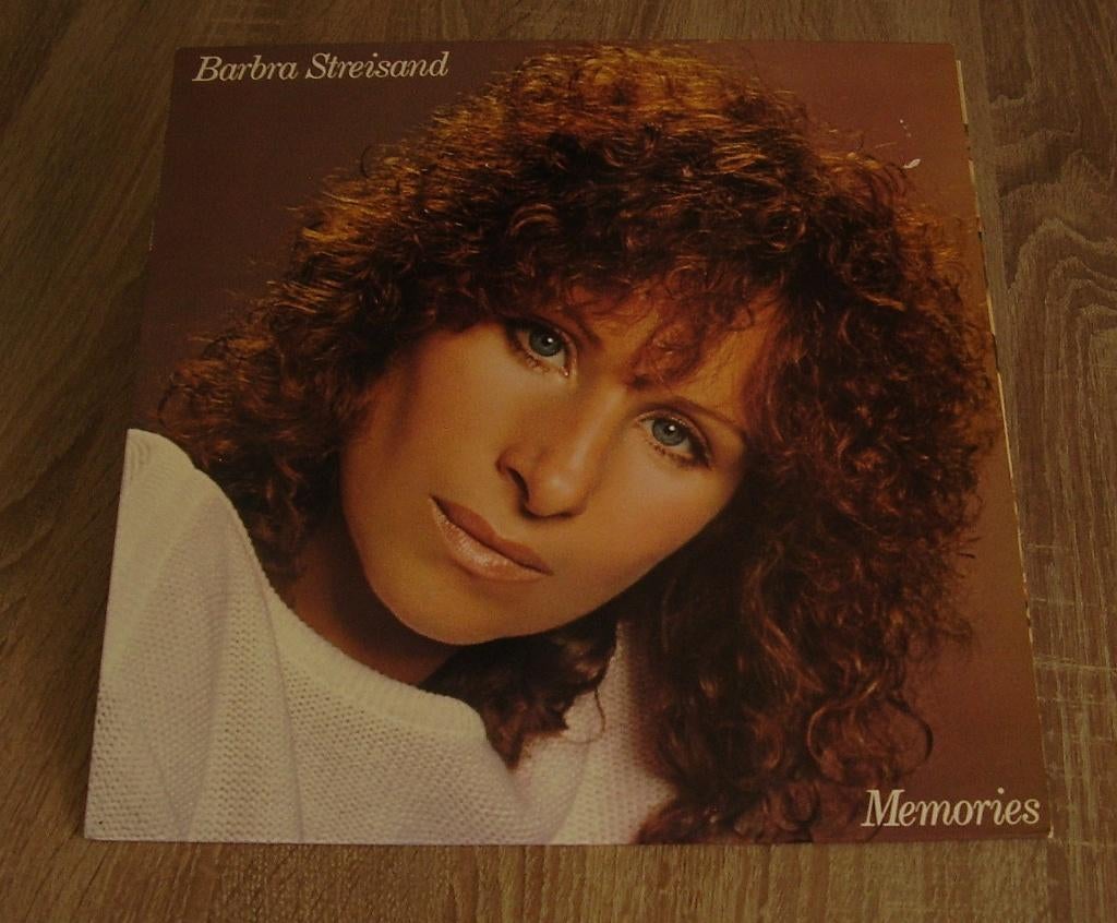 LP - Barbra Streisand - Memories, Ophalen of Verzenden, Zo goed als nieuw, 12 inch
