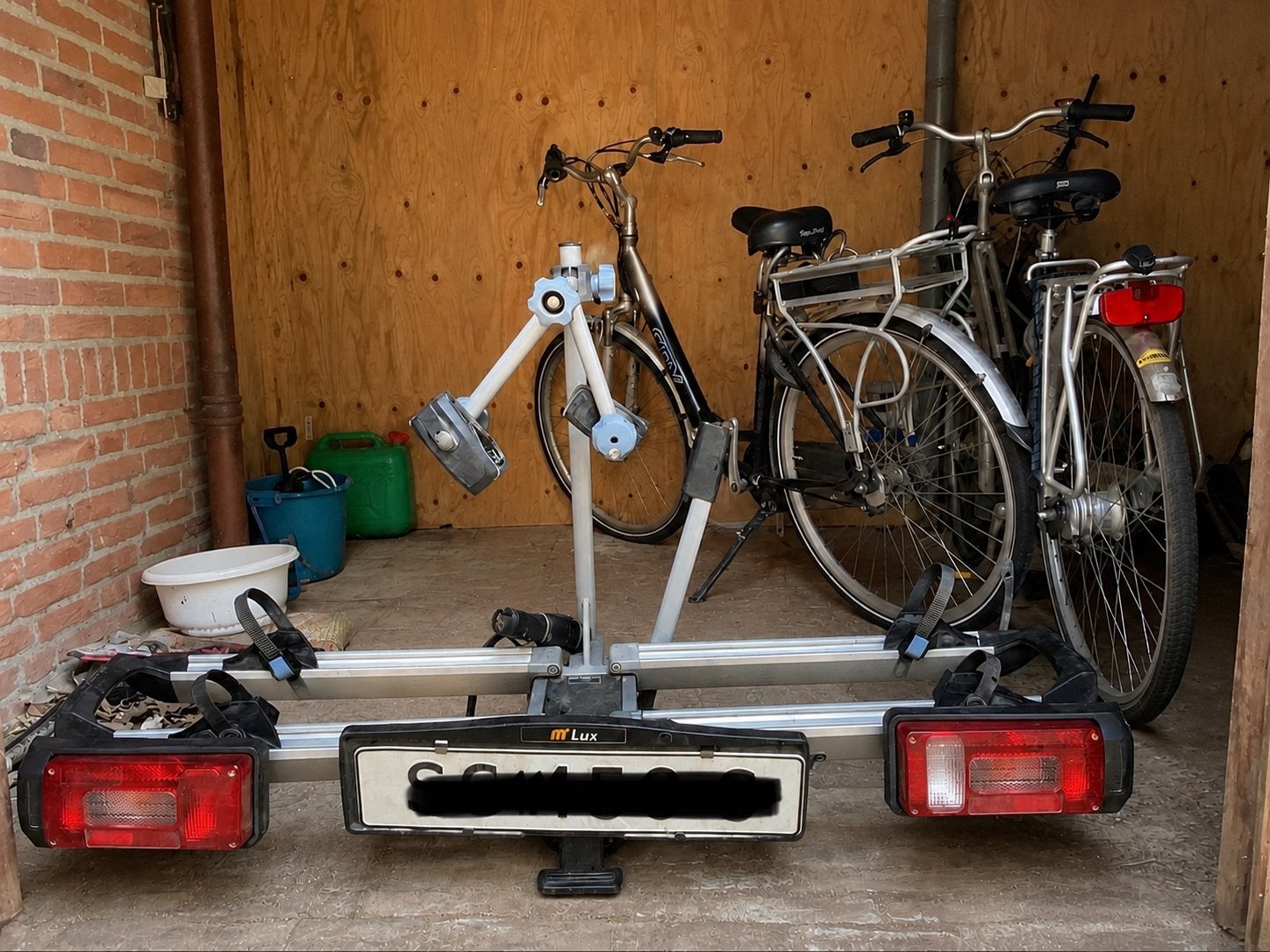 MovaNext Lux Plus fietsendrager + verlichting en kantelbaar!, Auto diversen, Ophalen, 2 fietsen, Trekhaakdrager, Elektrische fiets