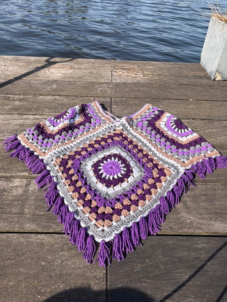 Ibiza style poncho, Ophalen of Verzenden, Zo goed als nieuw