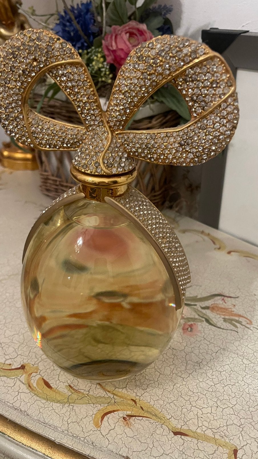 Elisabeth  Taylor White Diamonds Giant xxl 27cm, Verzamelen, Parfumverzamelingen, Ophalen of Verzenden, Zo goed als nieuw, Parfumfles