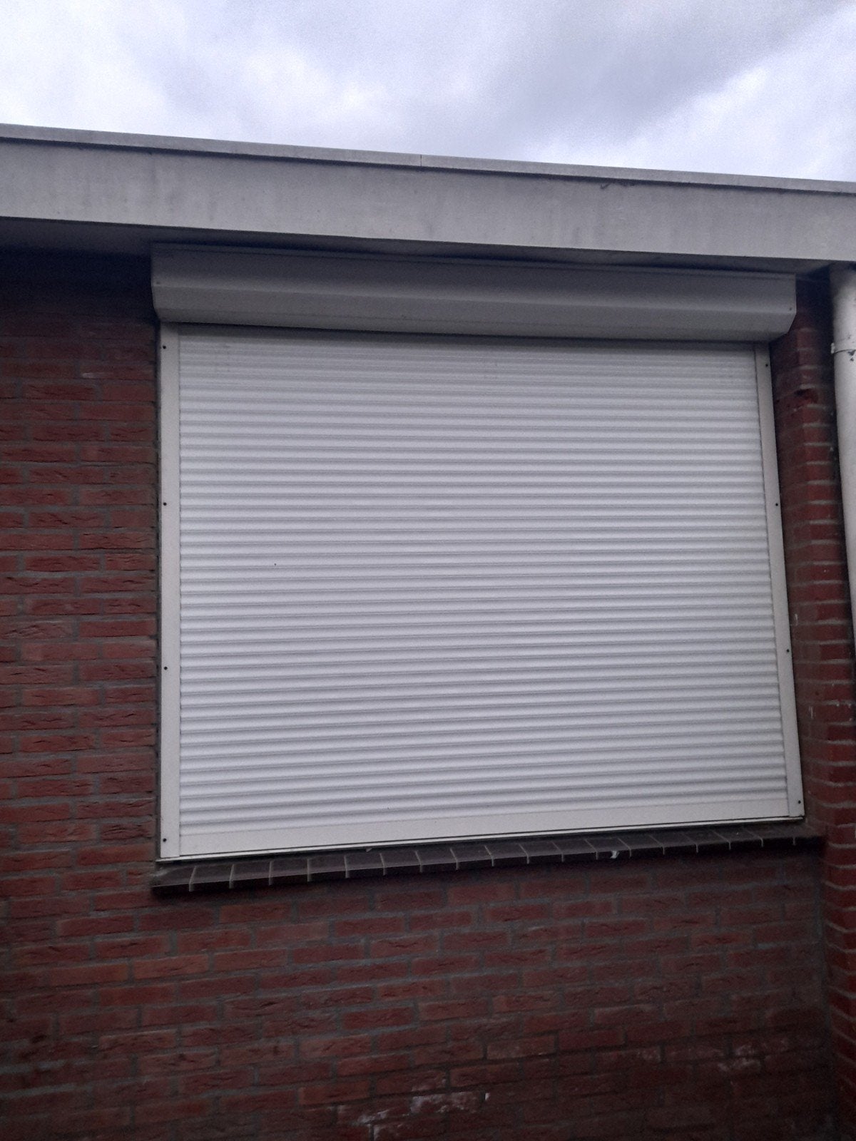 Elektrisch rolluik met afstandsbediening - 206x180 cm, Ophalen of Verzenden, Zo goed als nieuw, 200 cm of meer, Grijs
