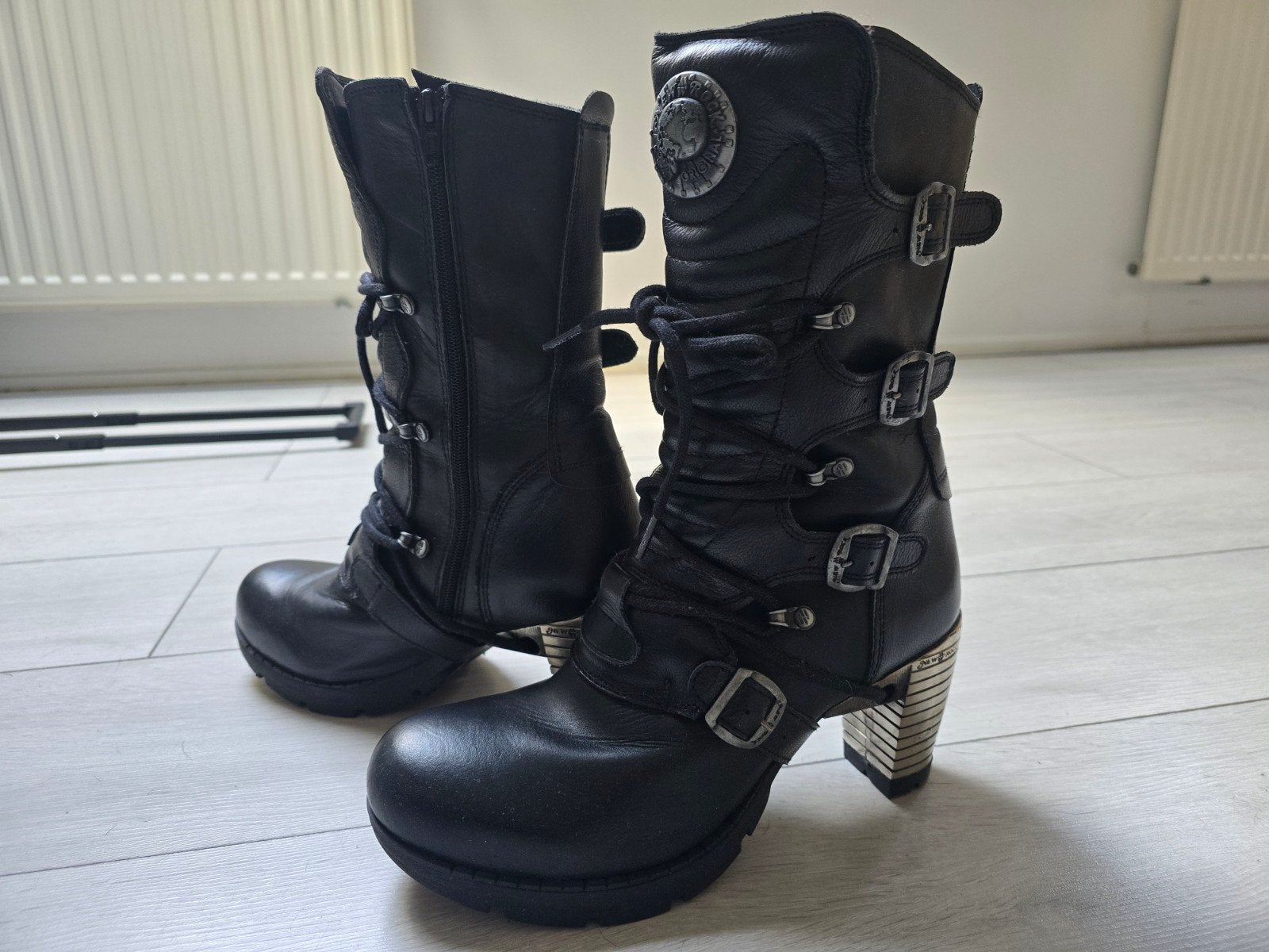 New Rock laarzen - Maat 42 - Zwart leer met gespen, Ophalen, Zwart, Hoge laarzen
