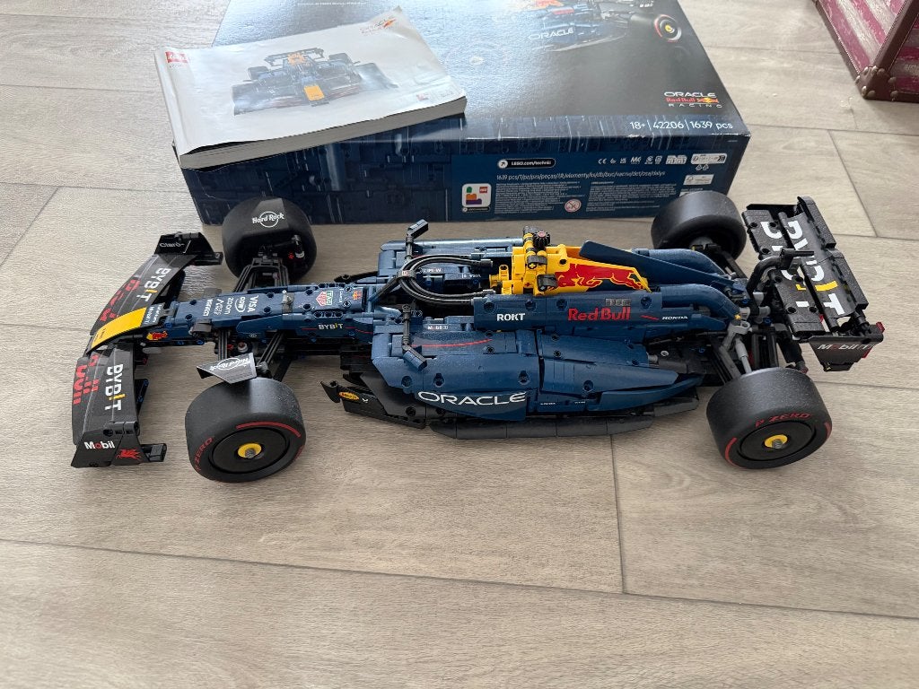 Lego Technic Red Bull Racing F1 Raceauto (42160)