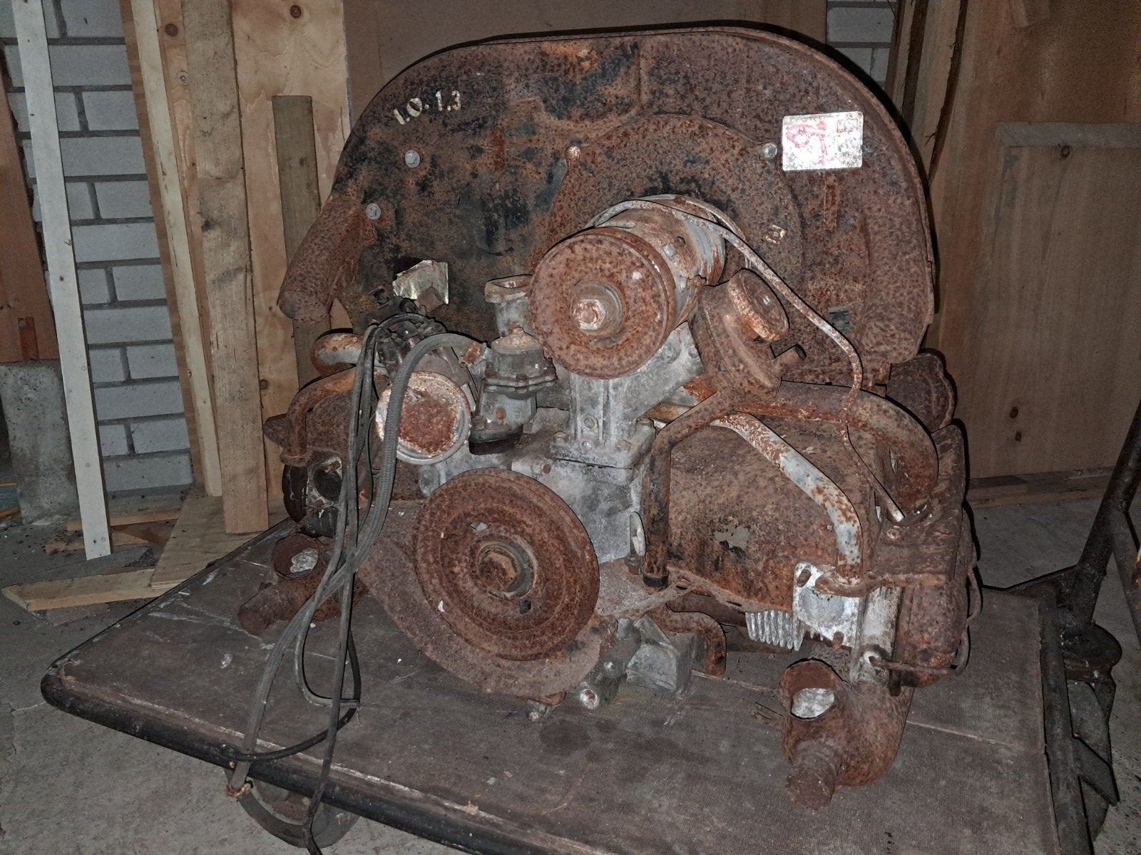 Roestige Volkswagen Kever motor, Ophalen, Gebruikt, Volkswagen