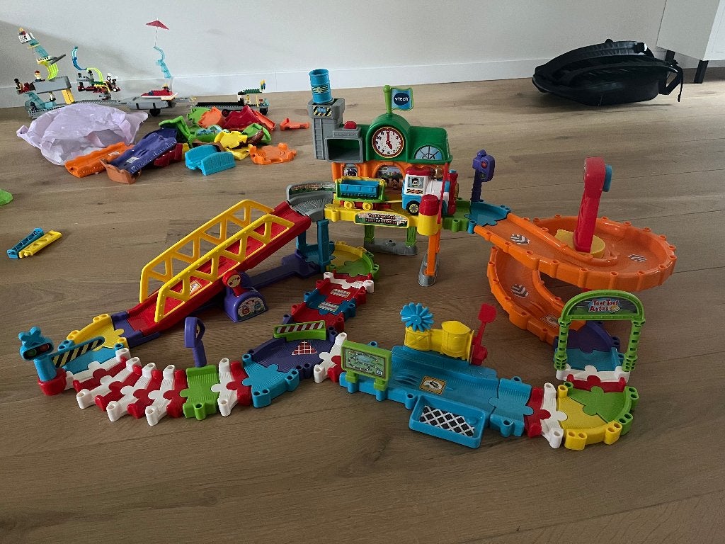 Toet Toet centraal station, Ophalen of Verzenden, Zo goed als nieuw, 2 tot 4 jaar