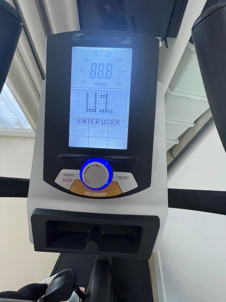 Cardiostrong BX60 Hometrainer, Ophalen, Gebruikt, Metaal, Benen