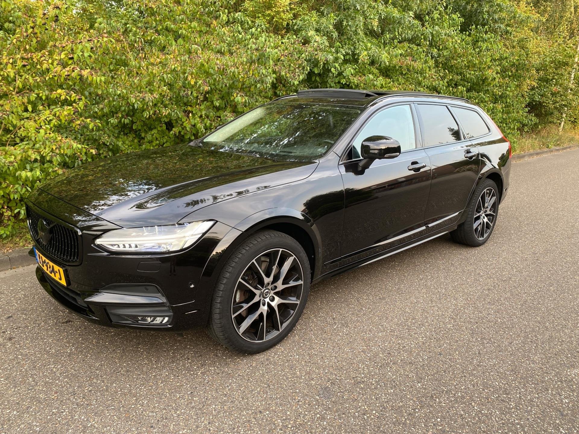 Volvo V90 Cross Country 2.0 T6 Pro Full Options!, 4 cilinders, 1969 cc, 320 pk, 2500 kg