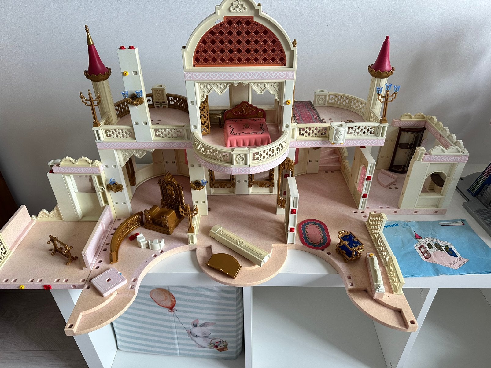 Playmobil kasteel met veel bouwstukjes, Ophalen, Gebruikt, Poppenhuis