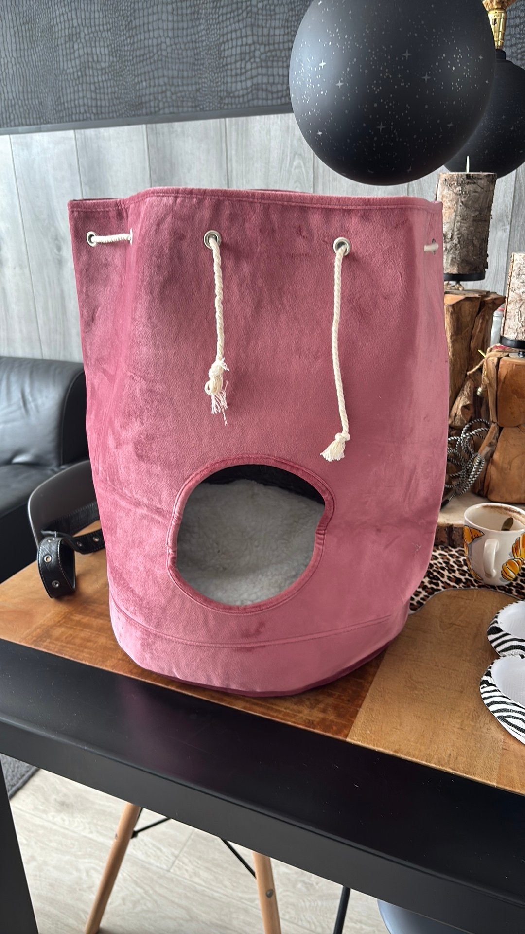 Katten tent, Ophalen, Zo goed als nieuw