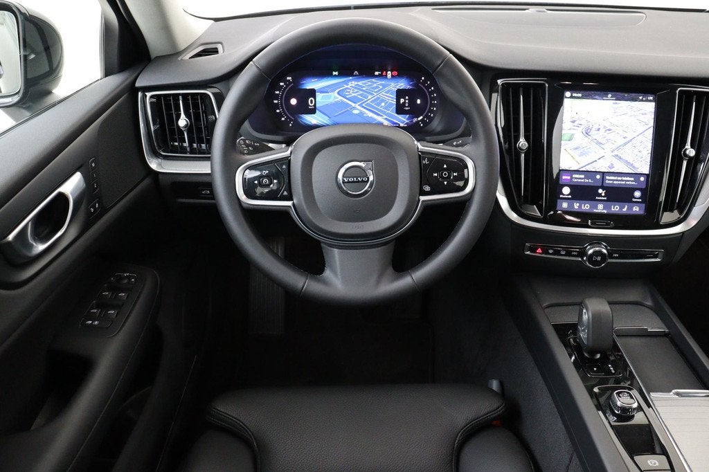 Volvo S60 B4 (M-HYBRID) PLUS DARK -LEDER|POWER-SEATS|360°CA, Auto's, 12 maanden, Euro 6, 4 cilinders, S60