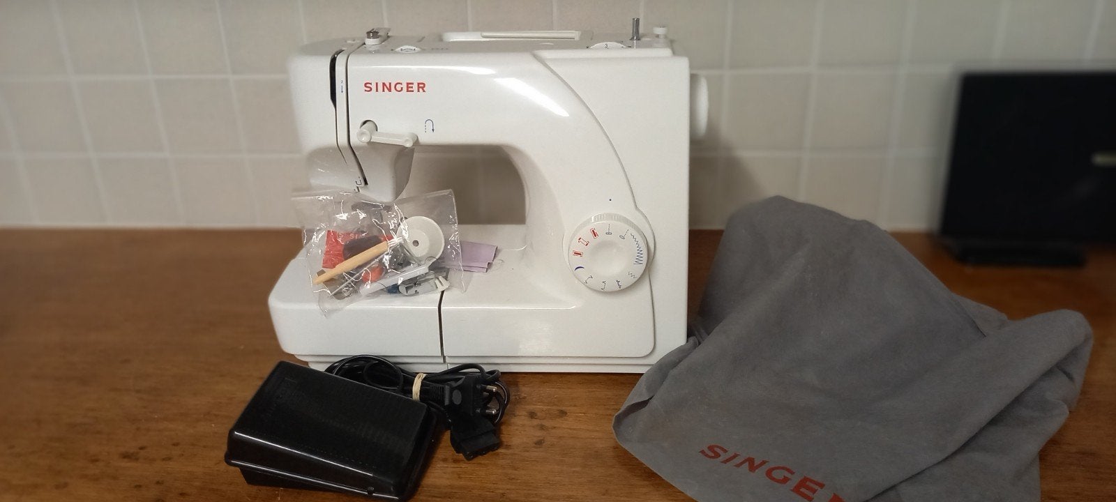 Singer 1507 Naaimachine - Zo goed als nieuw, Hobby en Vrije tijd, Ophalen of Verzenden, Zo goed als nieuw, Naaimachine, Singer