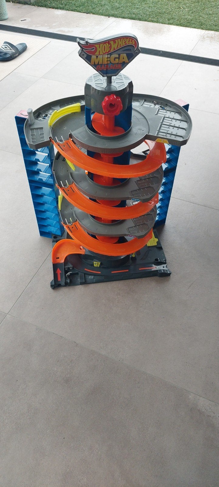 Hot Wheels Mega Garage Racebaan - Gebruikt, Kinderen en Baby's, Speelgoed | Racebanen, Ophalen, Onderdelen, Zo goed als nieuw