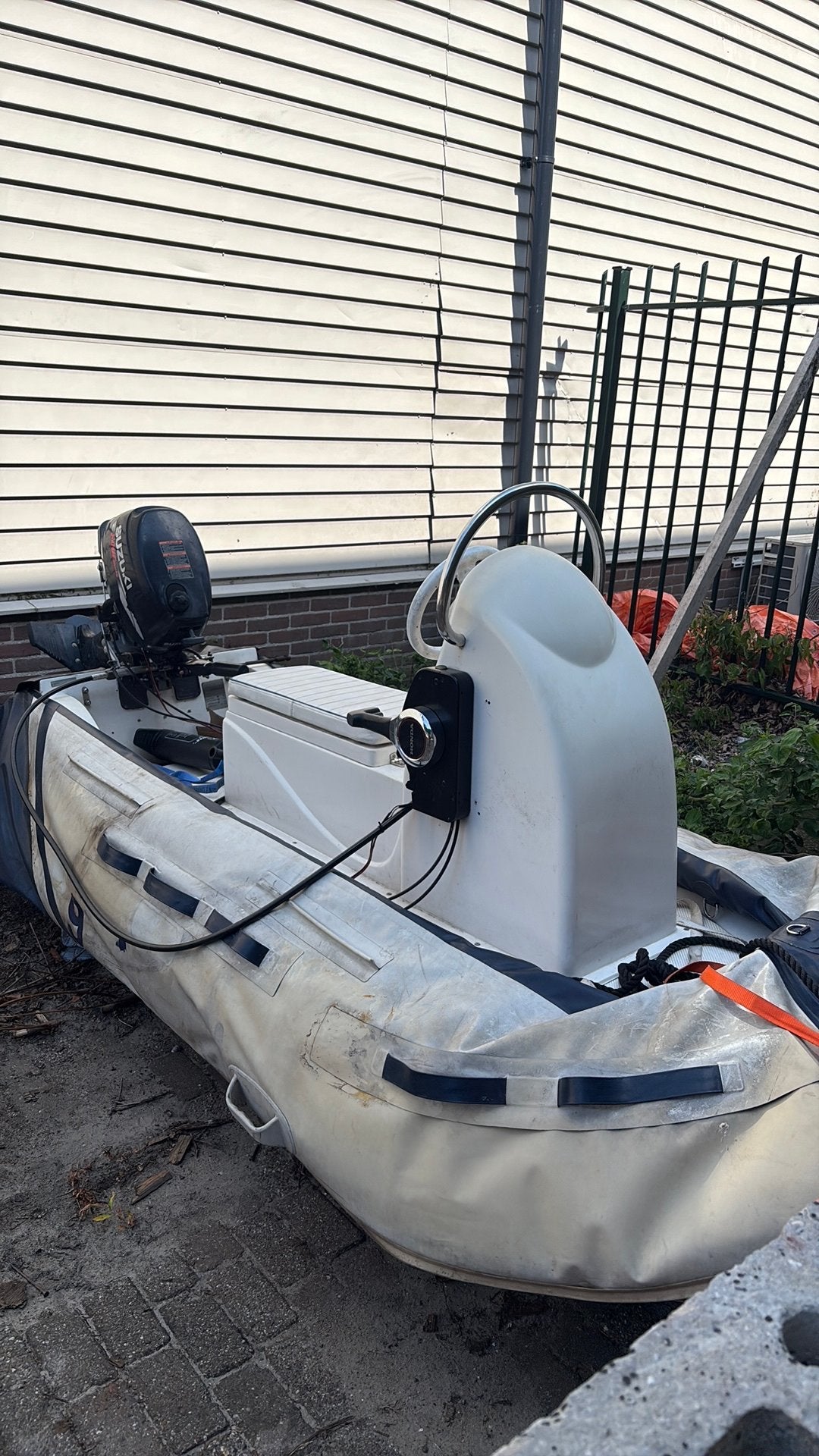 Ruberen boot console met buitenboordmotor opknapper, 56 cm of meer, Ophalen of Verzenden, Zo goed als nieuw