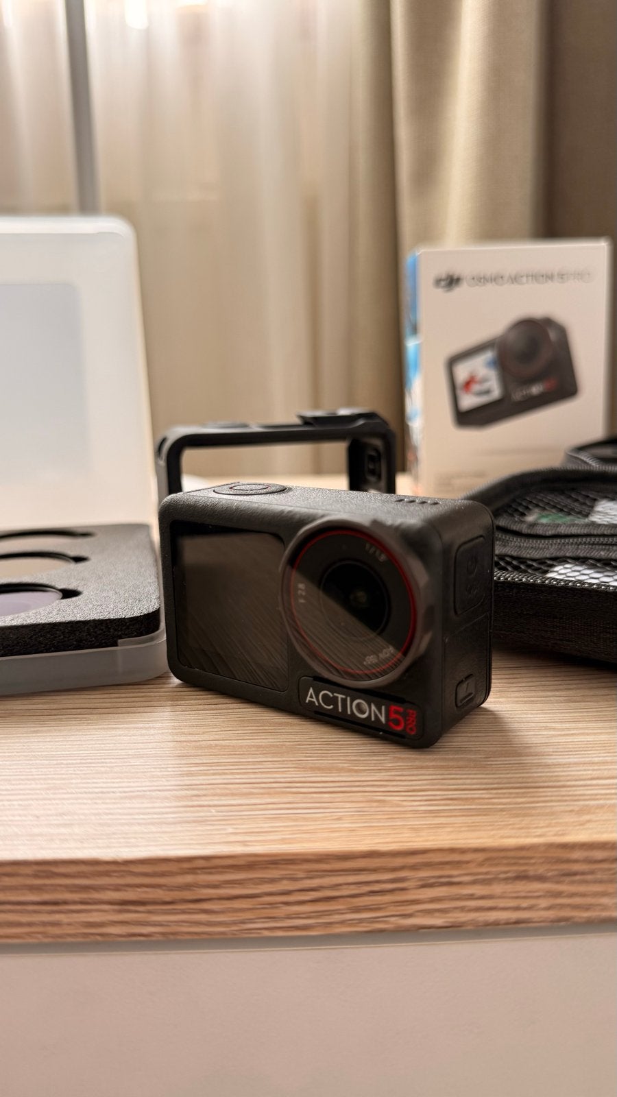 DJI Osmo Action 5 pro met accessoires en 512GB SD-kaart, Ophalen of Verzenden, Zo goed als nieuw, Overige merken
